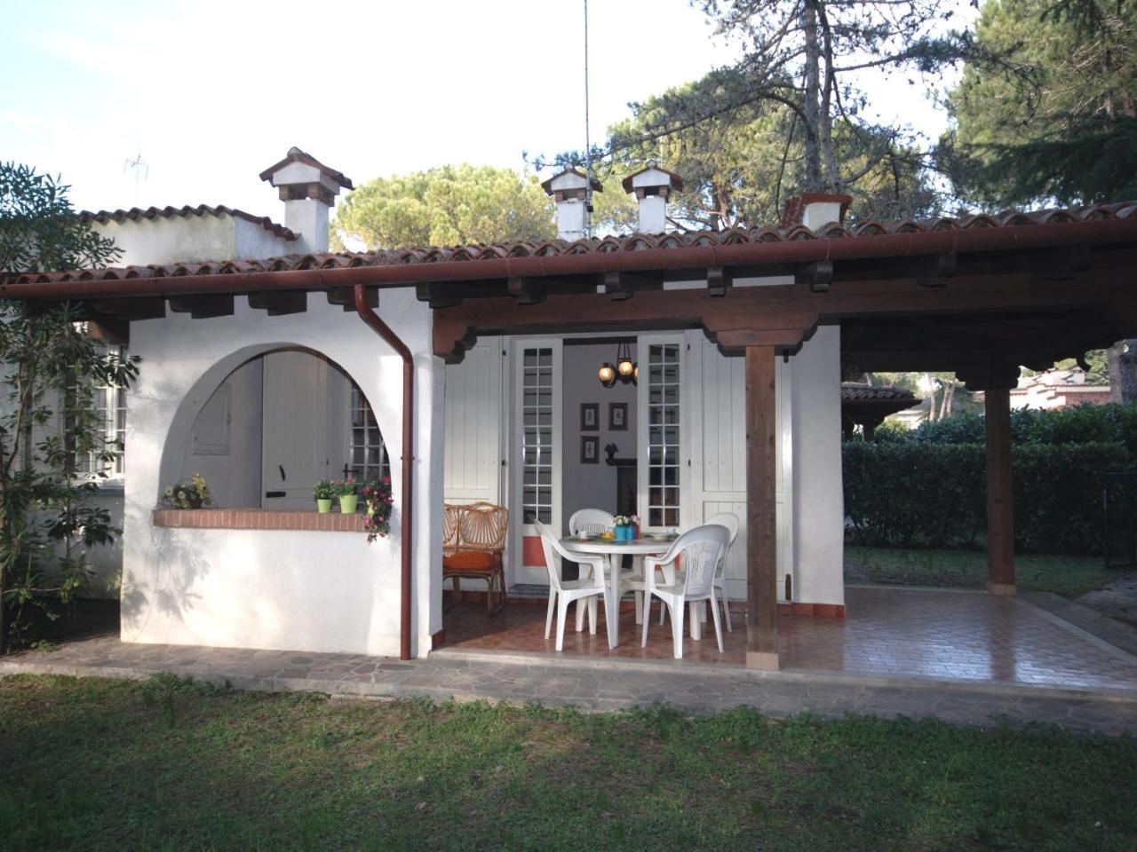 Villa Schiller Lignano Sabbiadoro Exterior photo